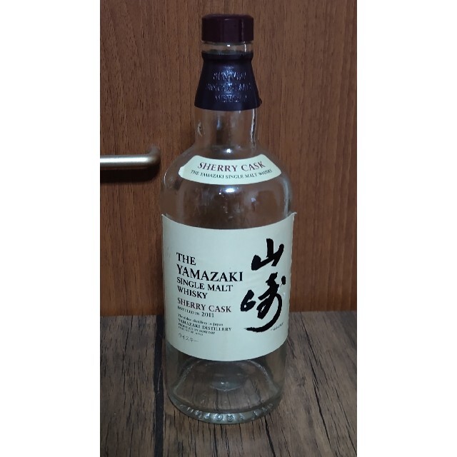 <希少> 山崎 ミズナラオークカスク 2011年　空瓶　箱付き 希少> 山崎 ミズナラオークカスク 2011年空瓶箱付き