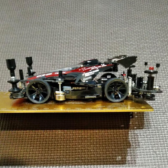 ミニ四駆 完成品 アバンテMKⅢ アズール Black&Red Specialの通販 by