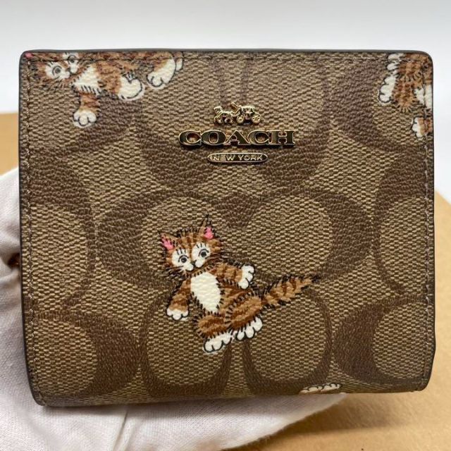COACH - 新品未使用 コーチ 折り財布 子猫 ダンシングキャットの通販
