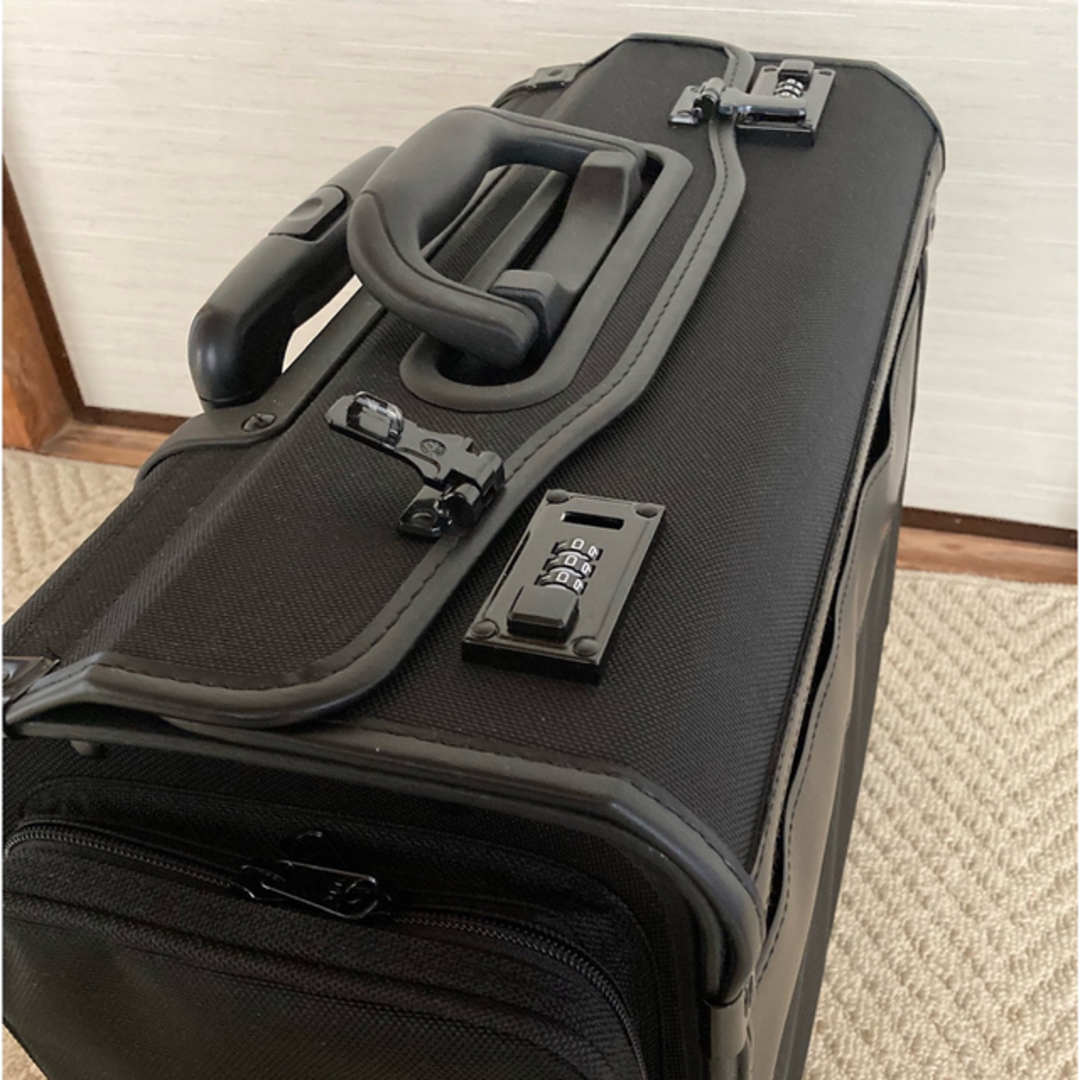 専用ページ☆ANA 全日空 パイロット フライトバッグ 内側No.付 数量