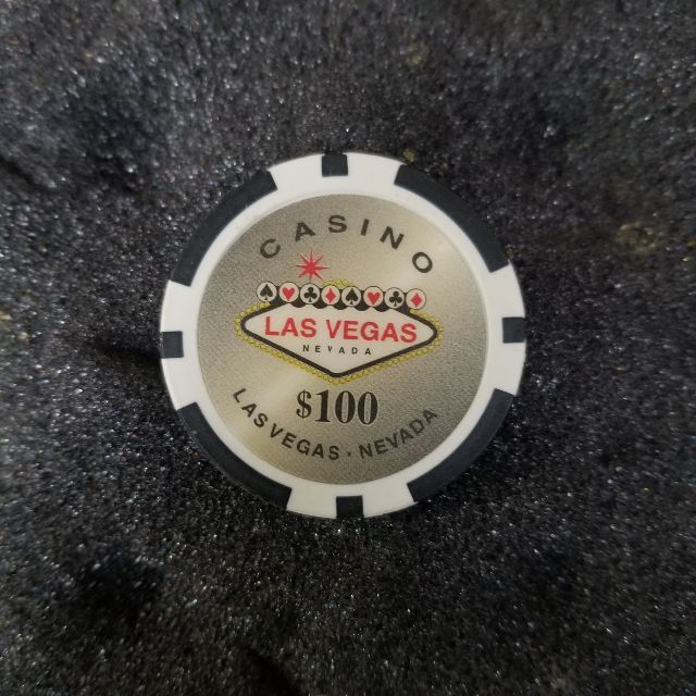 LASVEGAS $100＄50＄25＄5＄1ラスベガスカジノチップ 5枚の通販 by