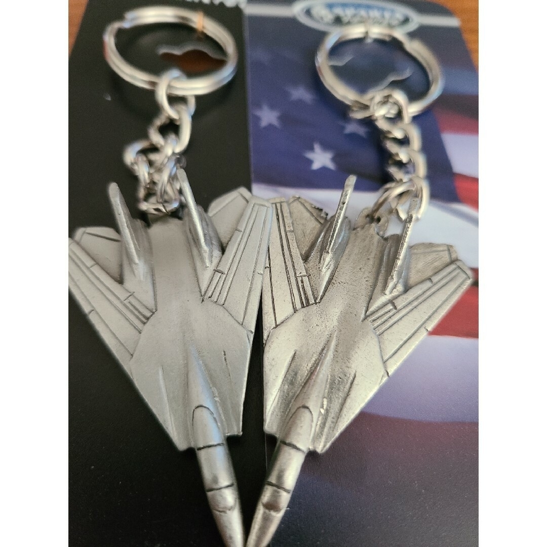 TOP GUN: MAVERICK メタルキーホルダー (F-14)トップ トップガン