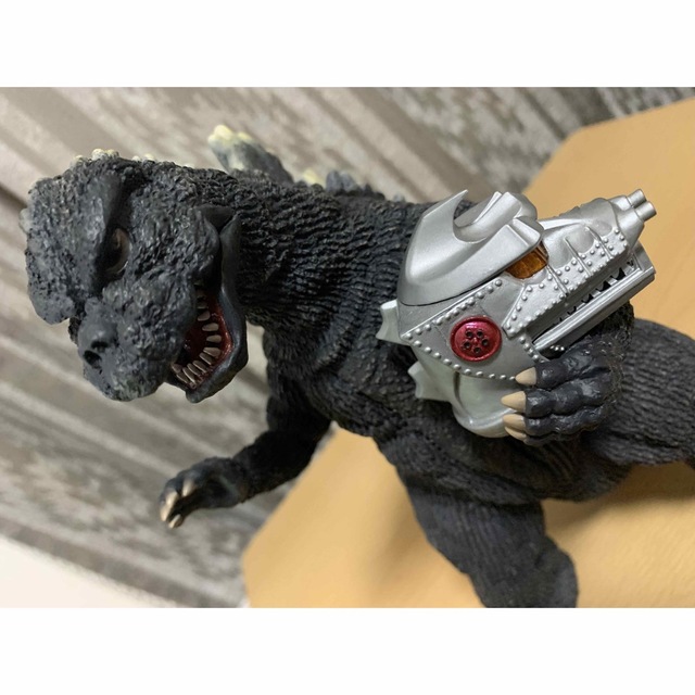 エクスプラス東宝大怪獣シリーズ ゴジラ1975版メカゴジラの逆襲 少年