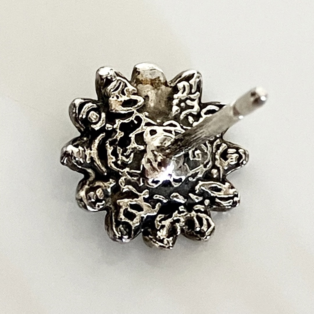 新品未使用】GUCCI ピアスGG 花モチーフ