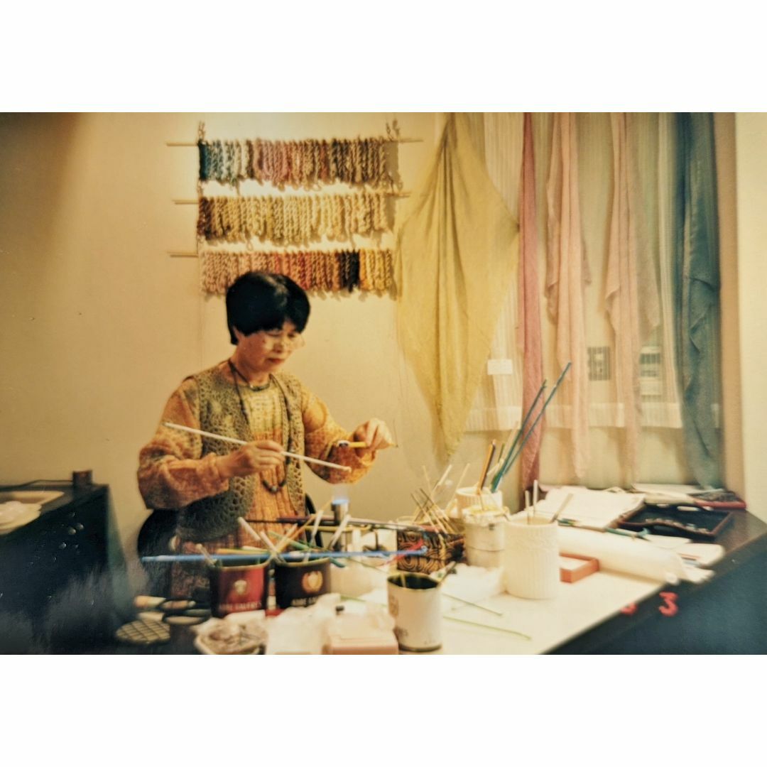 吉田正子トンボ玉（貳拾玖） 皮ひもネックレス ガラス玉に込めた日本画