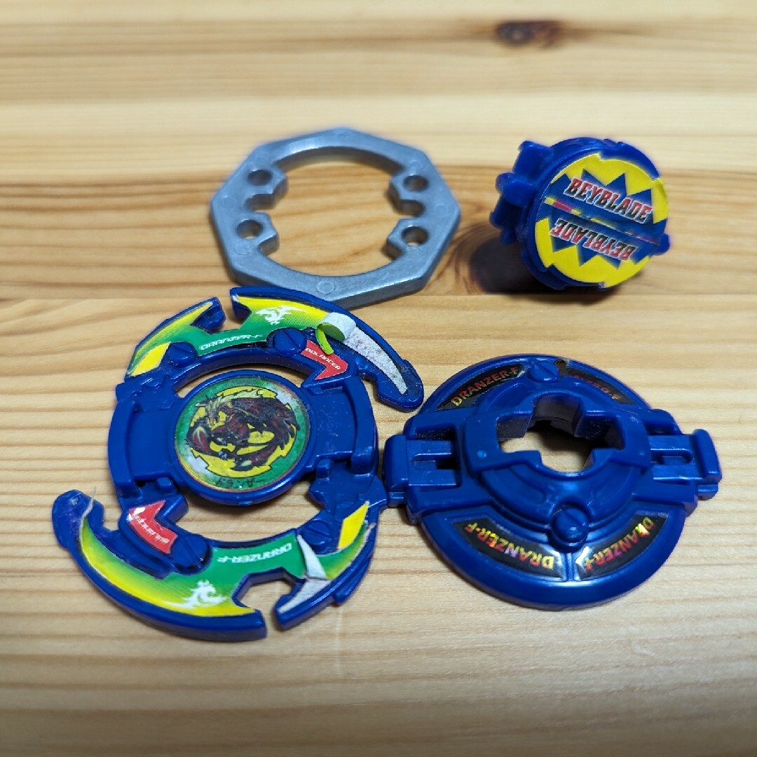 ベイブレードドランザーF Amazon.co.jp: タカラ ベイブレードA27