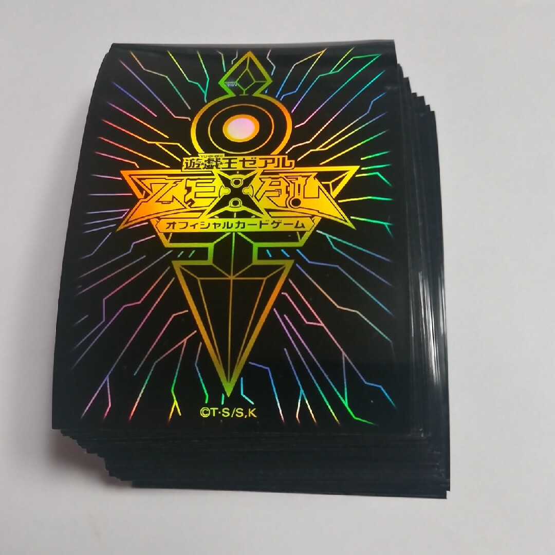 遊戯王［希少 オフィシャル 初期ロゴ スリーブ メタリックブラック 黒