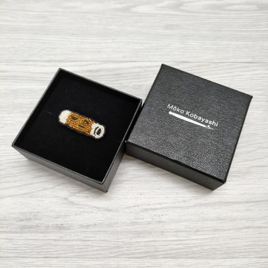 小林モー子 ビーズブローチ ちくわ 小林モー子 ビーズブローチ ちくわ