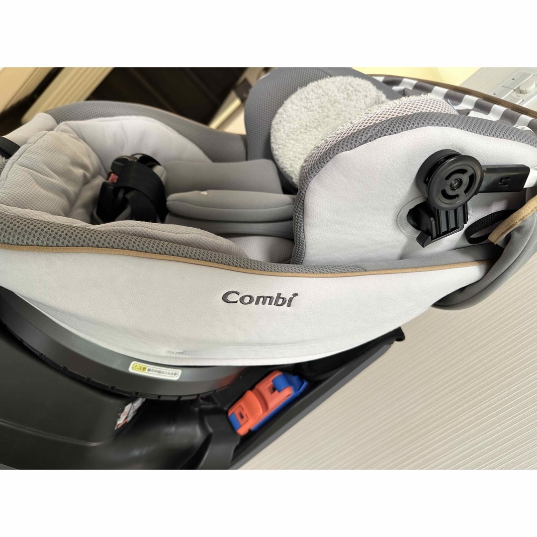 コンビ クルムーヴ スマート エッグショック JJ-550（シートベルト固定式）