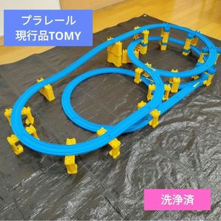 プラレール線路 8の字無限ループ 黄色グレー色ブロック橋脚 3段＋1段