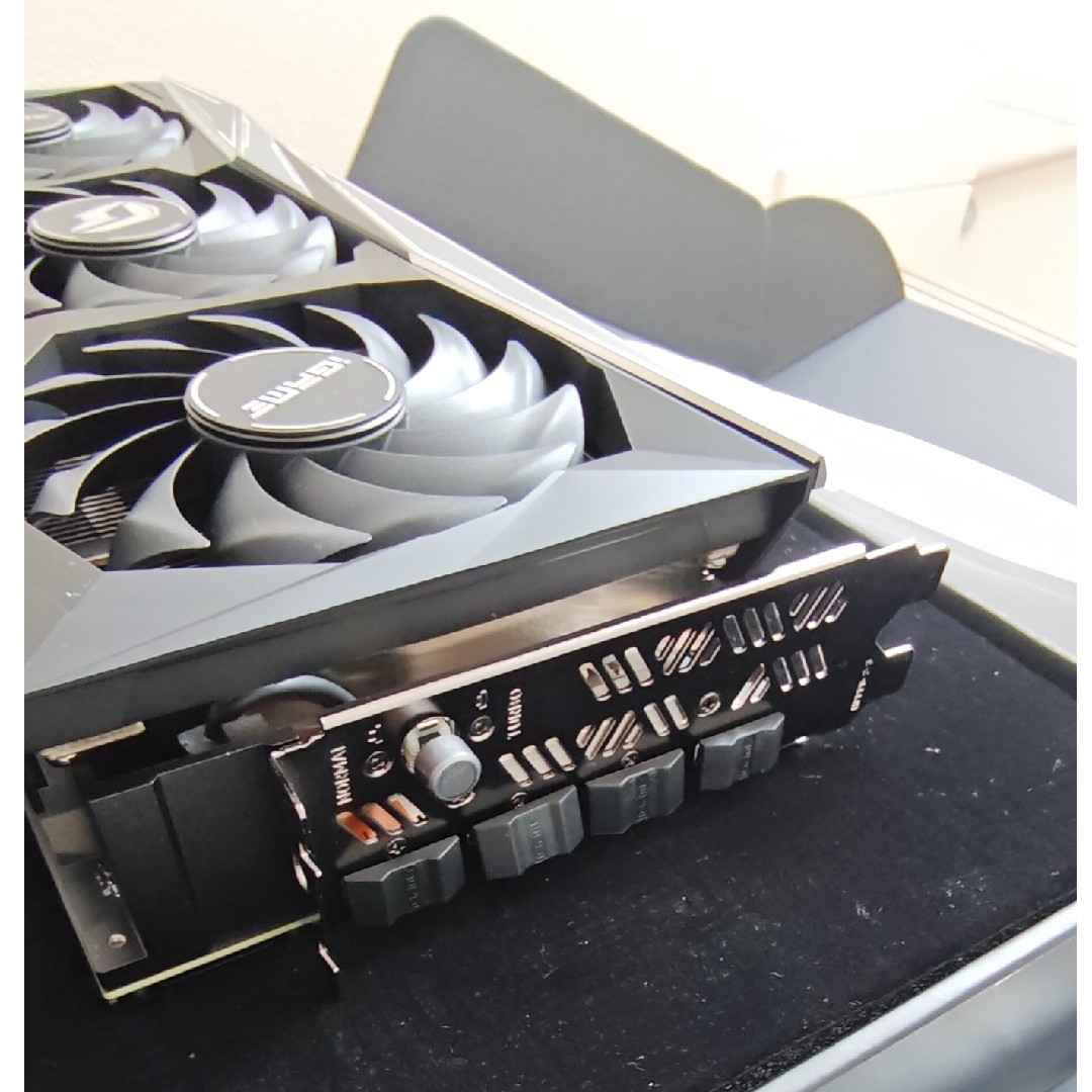 未使用級］iGame GeForce RTX 3070 Tiの通販 by brucewayne1993's shop