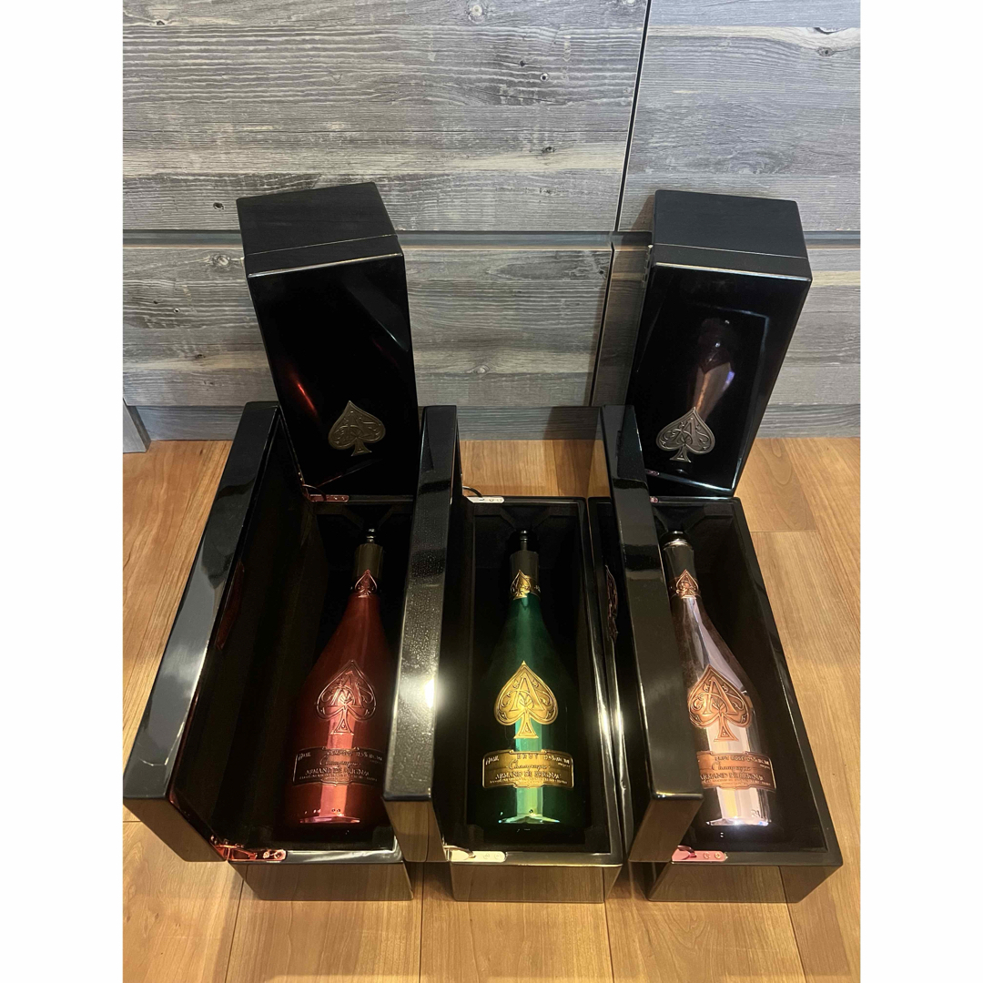 アルマンドアタッシュケース 空瓶 美品 アルマンドアタッシュ空き瓶6本