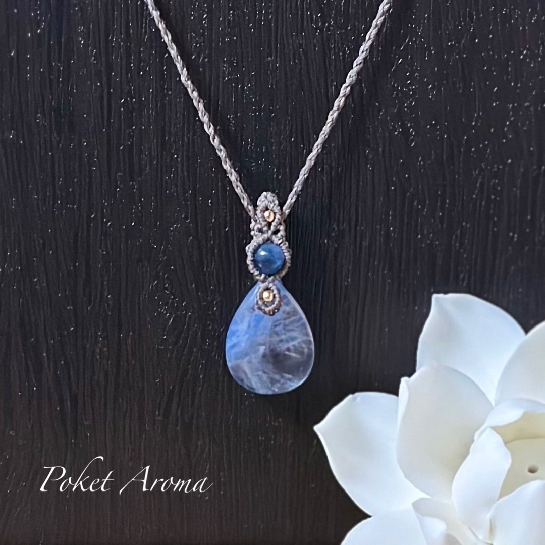 蒼樹』カイヤナイトシリカのマクラメペンダントネックレス 【公式通販】