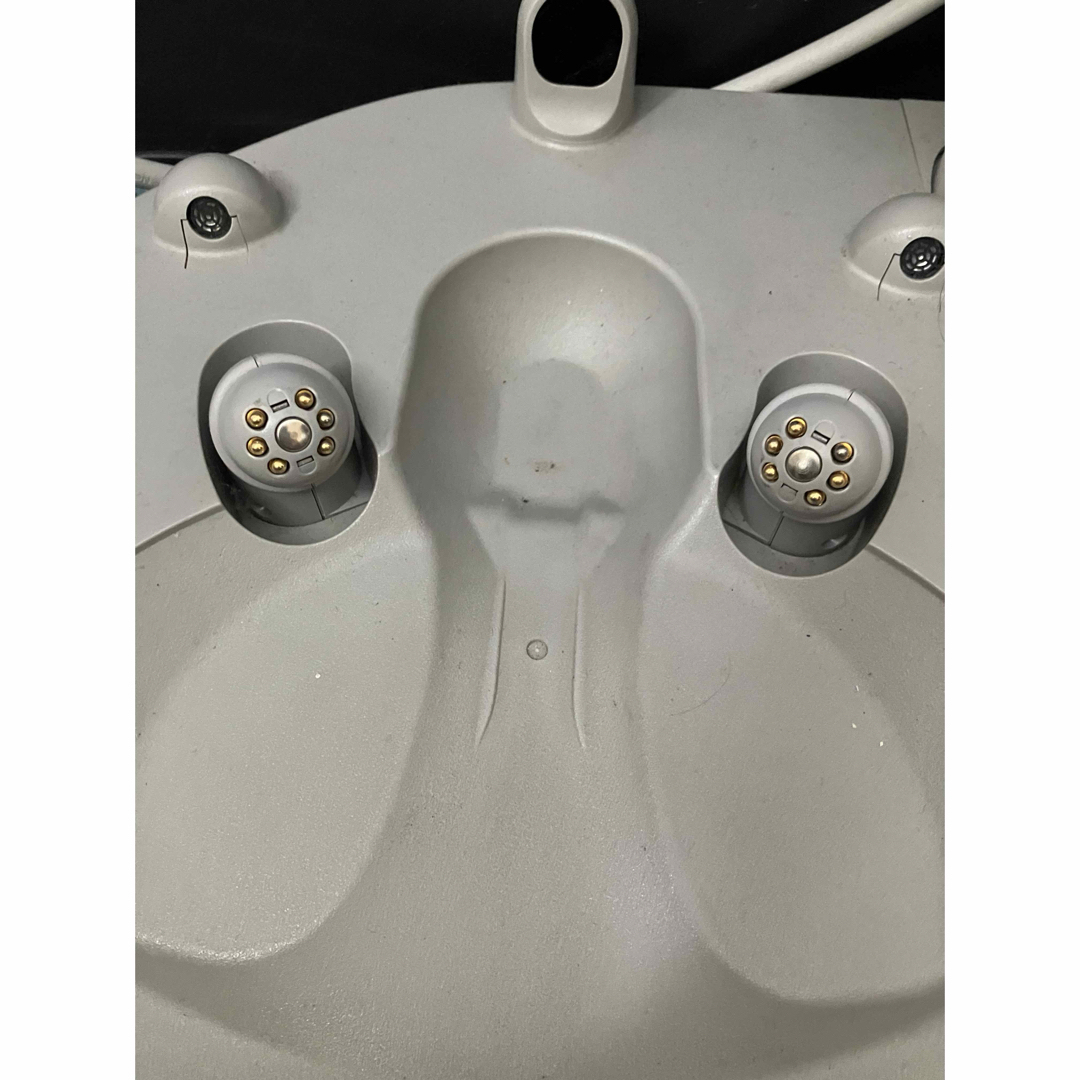 プラン解約】 LOVOT1.0（初代）本体、ネスト（充電器）、洋服3枚、眼鏡