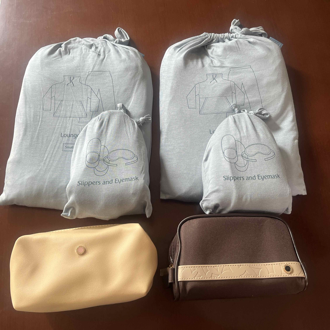 エミレーツ航空 ビジネスクラス 男女アメニティ6点セット