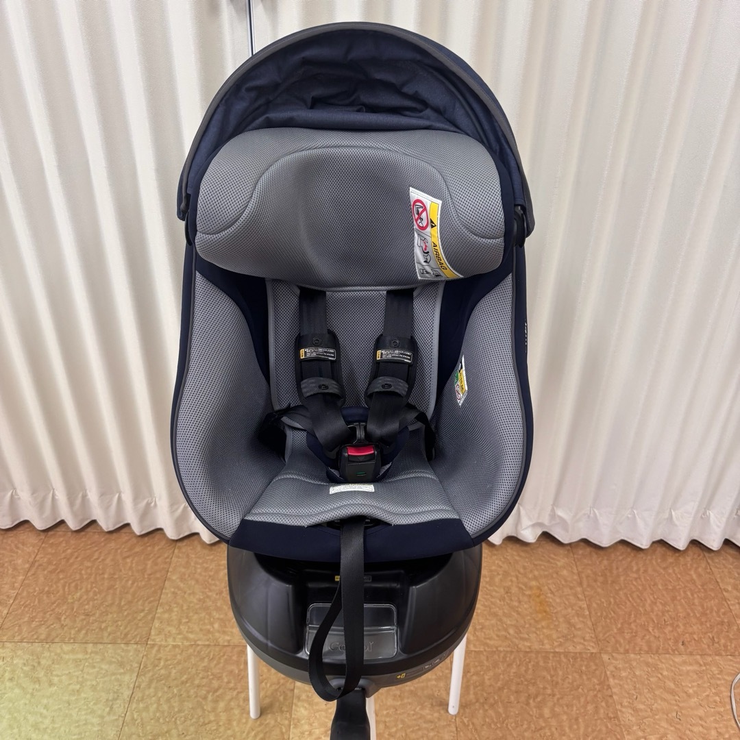 クリーニング済 ☆美品☆ コンビ クルムーヴ アドバンス ISOFIX ネイビー