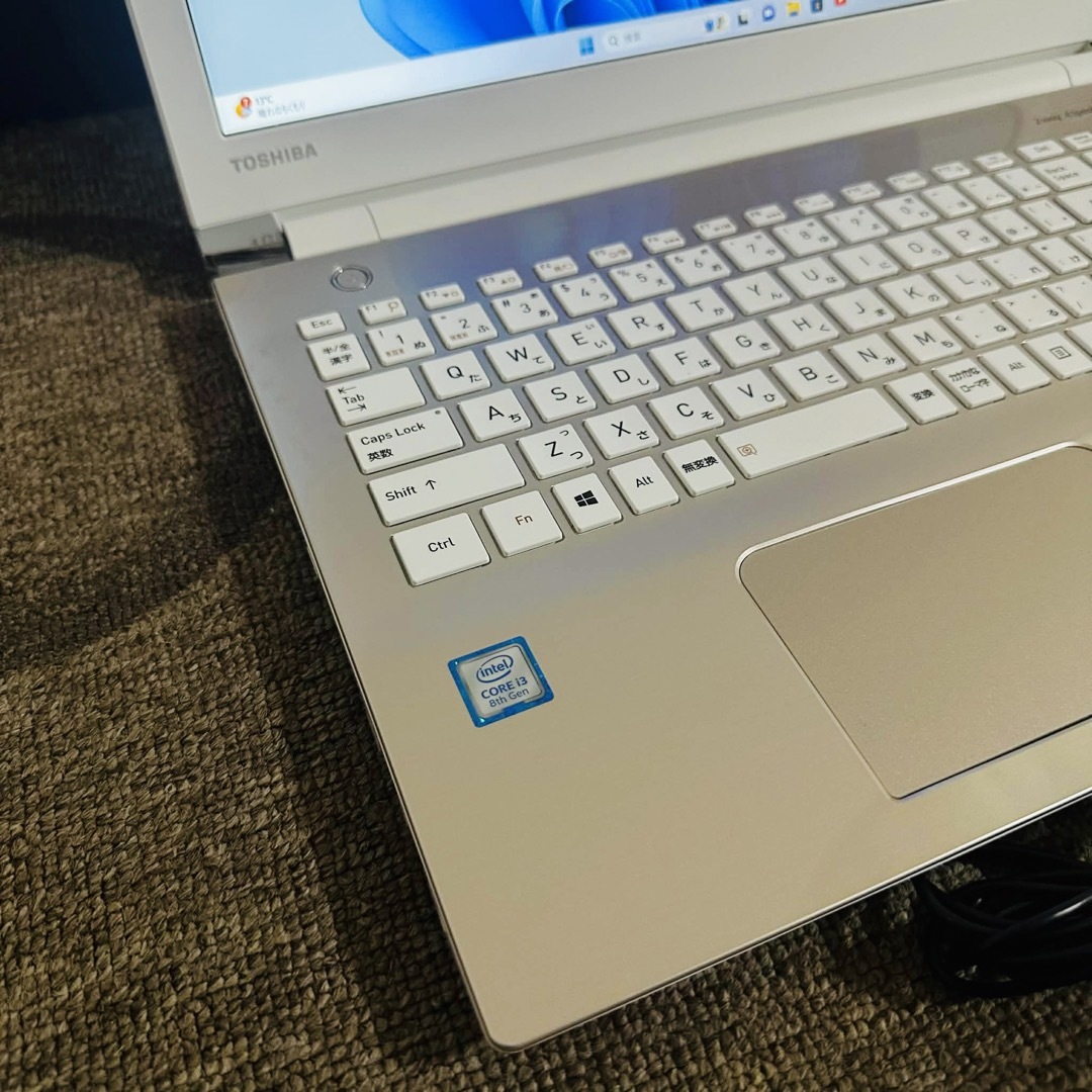 S205 TOSHIBAノートパソコンSSD第8世代Windows11オフィス付