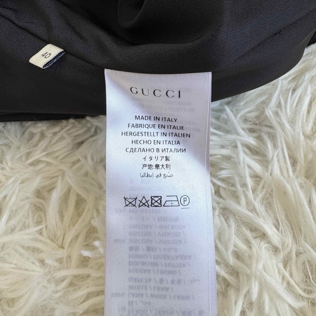 GUCCI - 新品タグ付 グッチ チェスターコート ブラック Lサイズ ロゴ