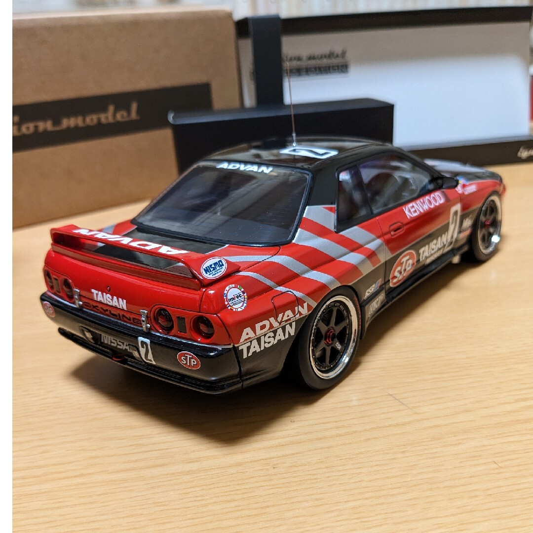 イグニッションモデル1/18 STP タイサン GT-R 1992 JTC