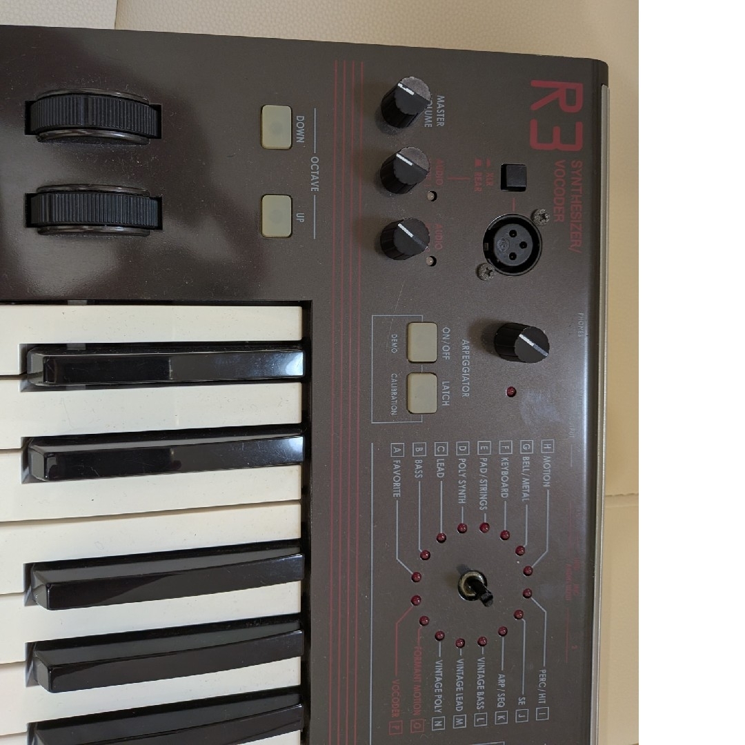 希少】【現在製造中止】KORG R3 シンセサイザー キーボード 希少