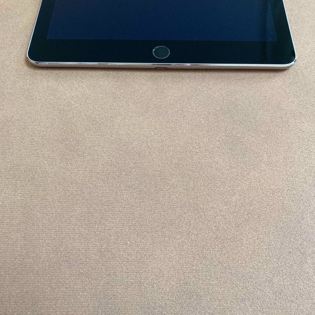 194【早い者勝ち】電池最良好☆iPad Air2 128GB WIFIモデル☆