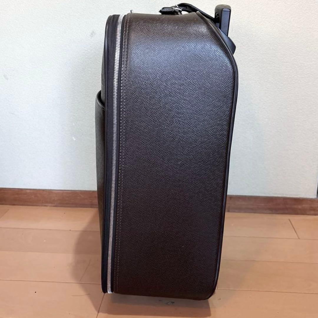 ルイヴィトン M23314 タイガ ペガス45 キャリーケース グリズリ