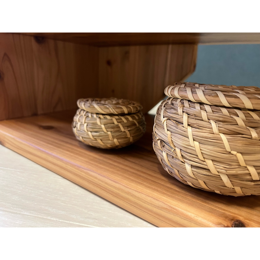 在庫整理】 テレビボード 棚板付き 縦格子型 シェルフ 小物置き 杉 120