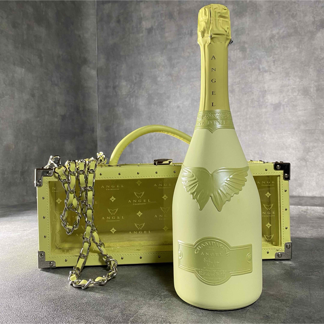 エンジェル シャンパン ドゥミセック イエロー ロゼの通販 by zen