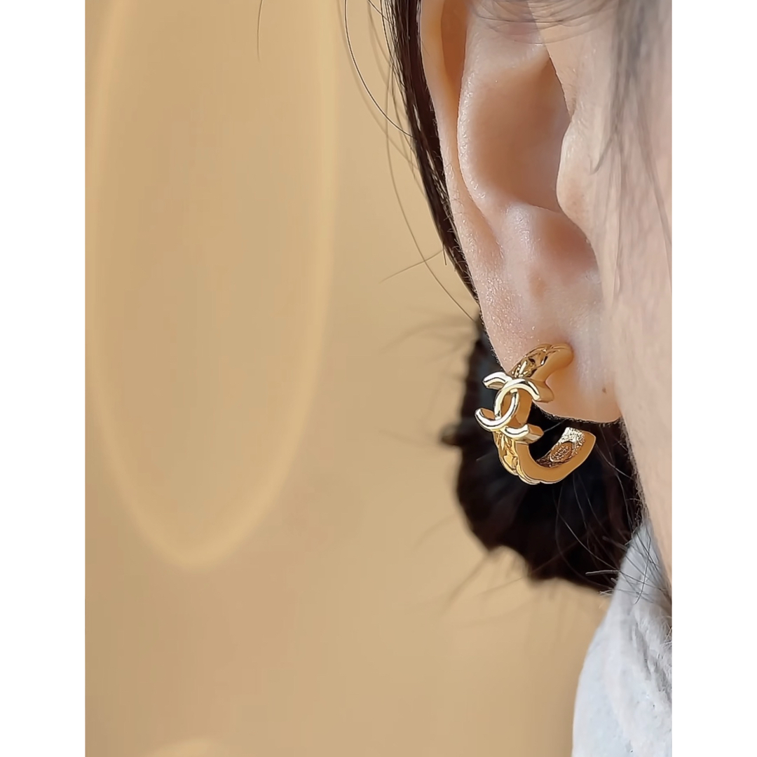 CHANEL - 値下げ！新品未使用 シャネル フープピアス CCロゴ ゴールド
