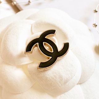 CHANEL（ブローチ/コサージュ）のフリマアイテム一覧