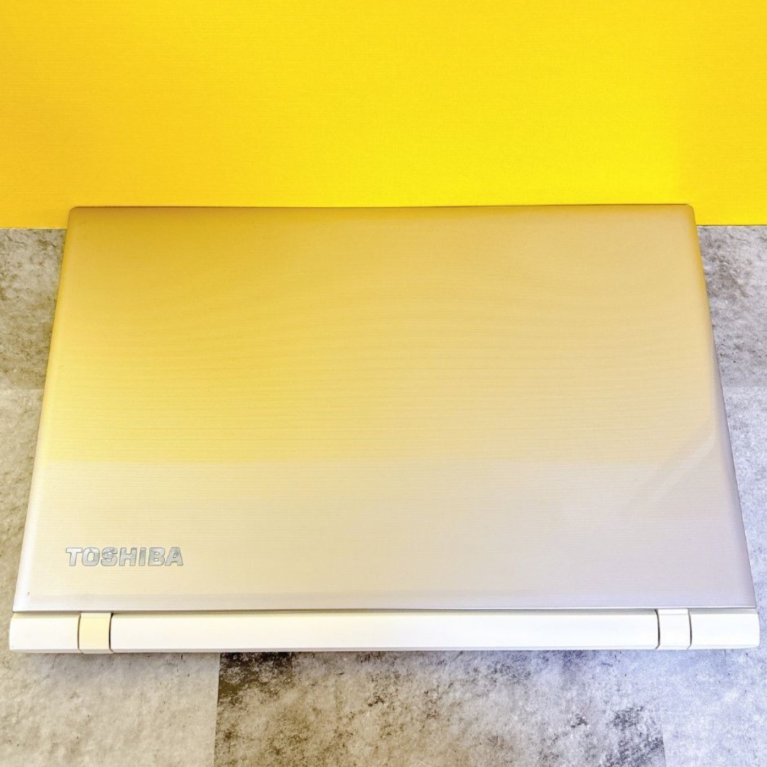 dynabook - おしゃれゴールド❣新品SSDで快適✨ブルーレイ フルHD 薄型