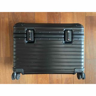 RIMOWA - RIMOWA リモワ トパーズ 廃盤 青ロゴ 希少 32L 2輪 中古の