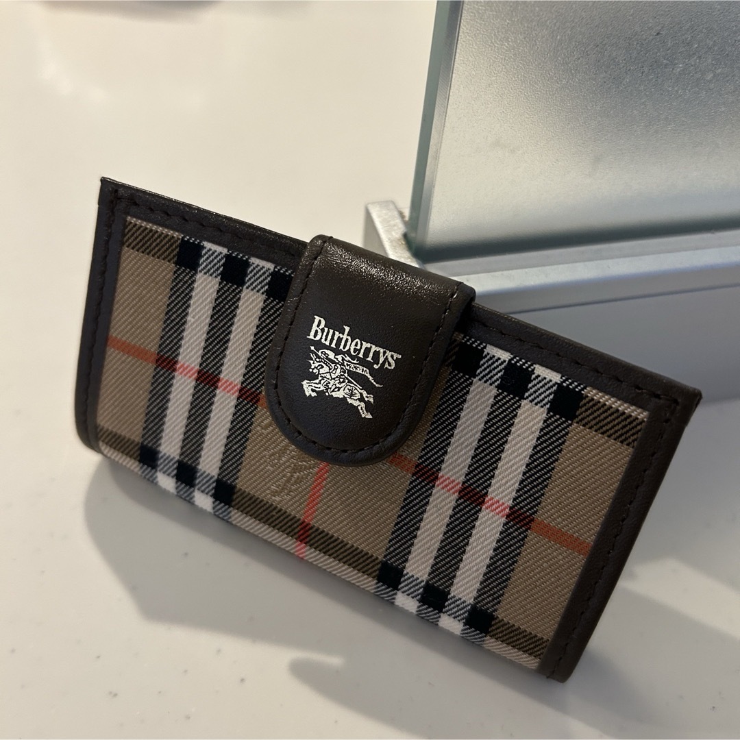 BURBERRY - ✨極美品✨バーバリー ノバチェック キーケース キャンバス