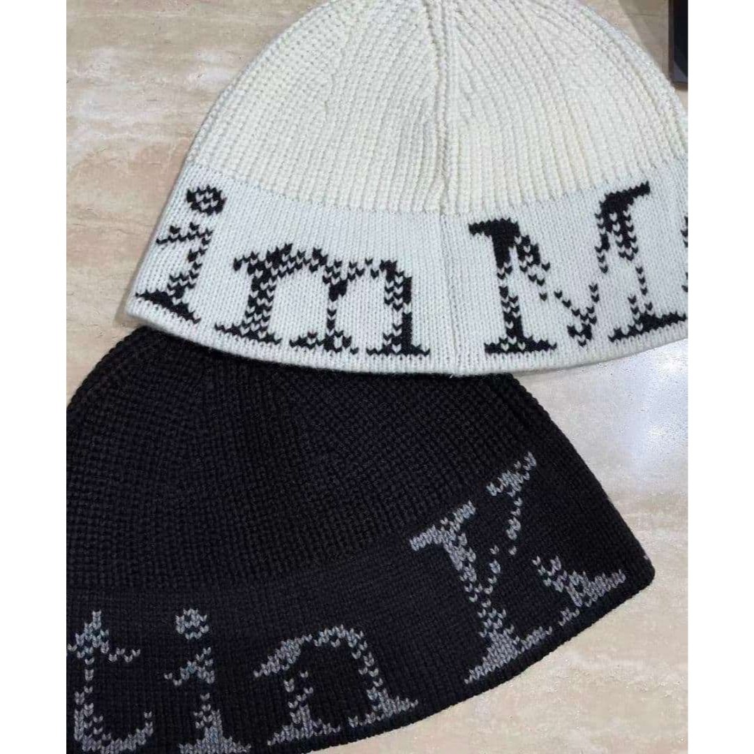 最新版 ニンニン着用 Martin Kim ロゴ入りニット帽 ホワイトの通販 by