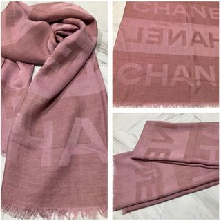 CHANEL - CHANEL(シャネル) マフラー美品 - 白×ライトグレー カメリア