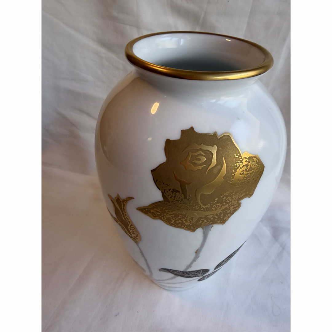 大倉陶園 OKURA 金蝕薔薇文 花瓶 N 6265 大倉陶園 OKURA 金蝕薔薇文