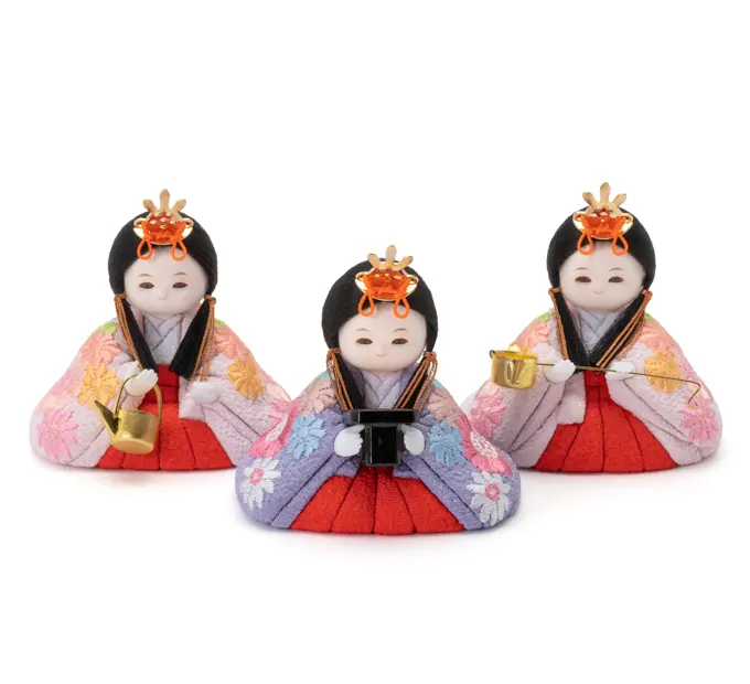 ㉑和服を着た人形 花のバスケット付き 和服を着た人形 花のバスケット付き