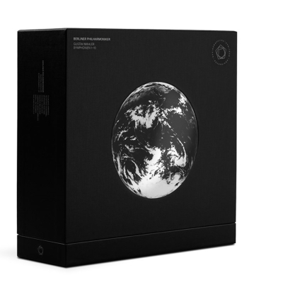 1911年にプラハで作られた地球儀