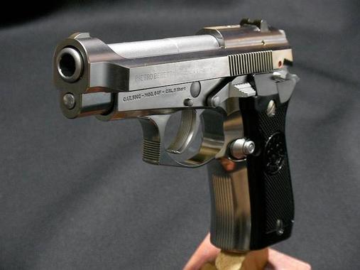 ベレッタ M84FS 優美なデザインと鋭い撃ち味に魅力 - GUN道場 MAXIさん