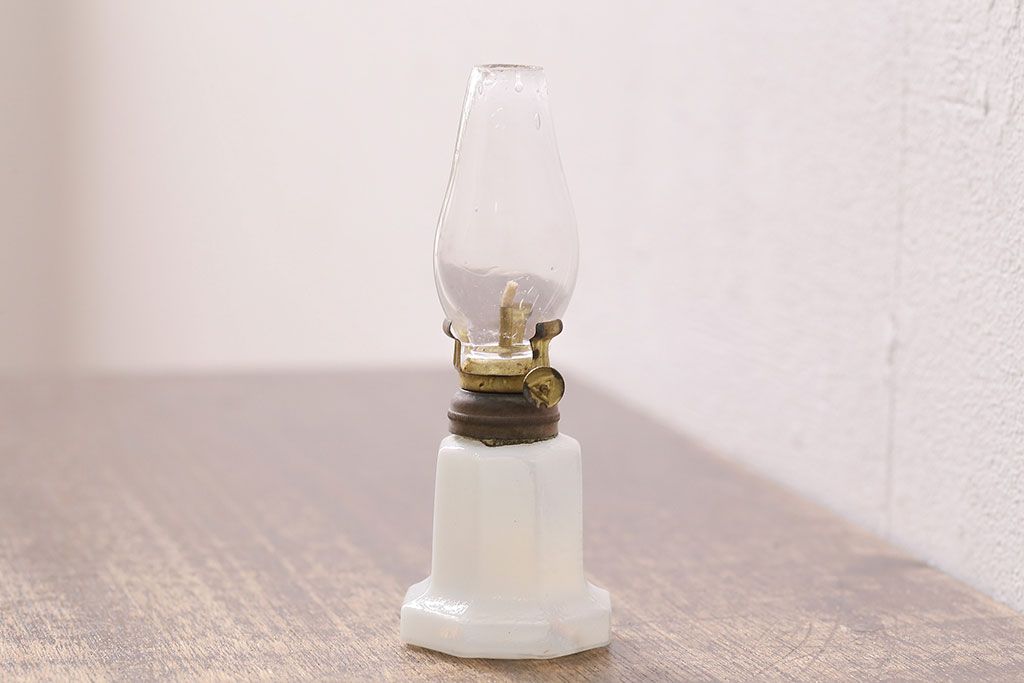 大正硝子 オイルランプ 乳白 D606 大正硝子 オイルランプ 乳白 D606