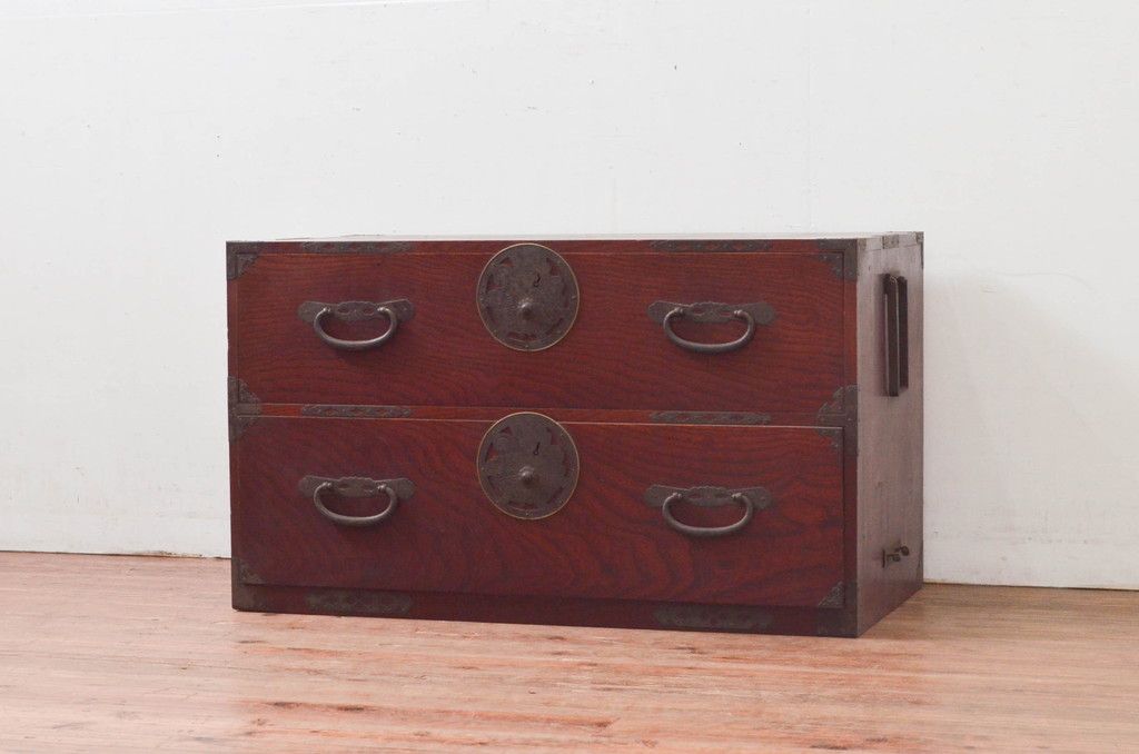 アンティーク けやき 欅 箪笥 タンス 収納 和調金具 古民家 レトロ