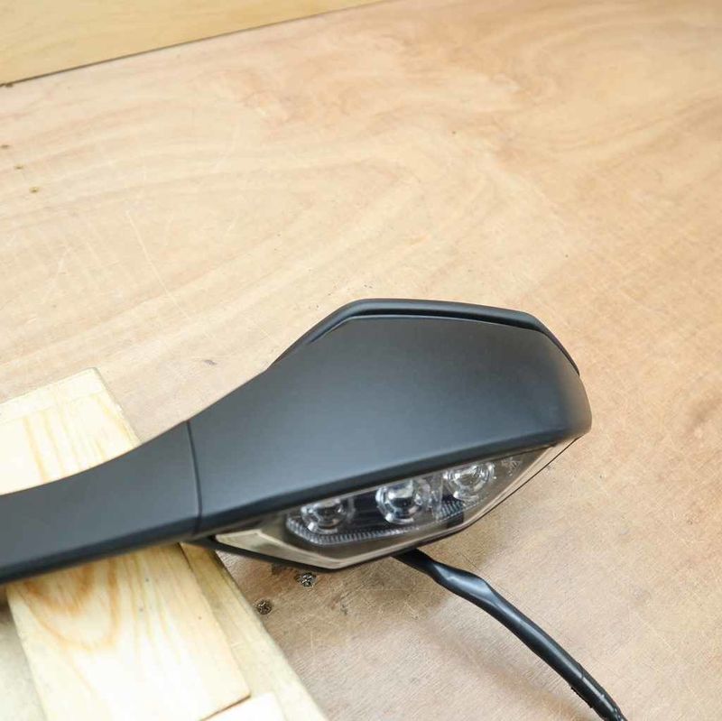 ウェビックガレージセール | ヤマハ YZF-R6 純正 ウインカーミラー