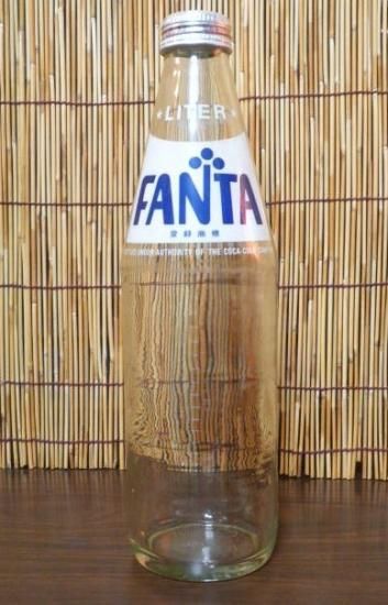 ファンタグレープ 1リットル瓶 - 「宝の森」昭和レトロ雑貨