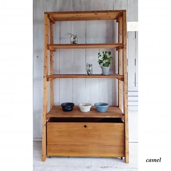 アンティーク風 無垢材のディスプレイ棚 店舗シマ什器 収納棚／木製棚