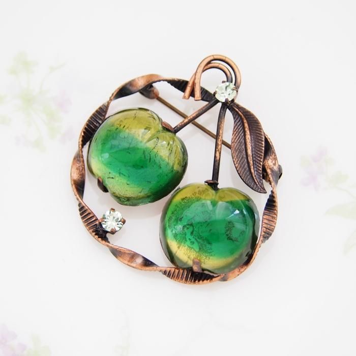 希少 オーストリア フルーツガラス ブローチ チェリー アプリコット