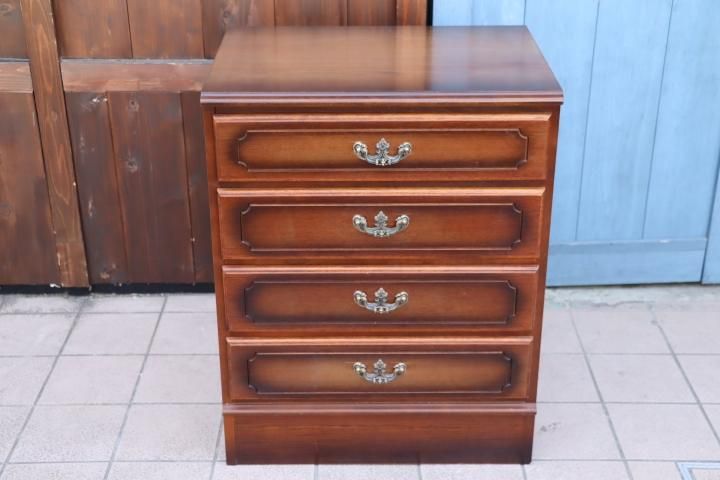 定番ヴィンテージカリモク karimoku 4段チェストブラウンG