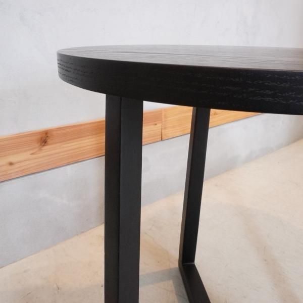 Cassina ixc.(カッシーナ イクスシー)のサイドテーブル 2セットです