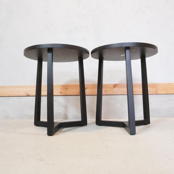 Cassina ixc.(カッシーナ イクスシー)のサイドテーブル 2セットです