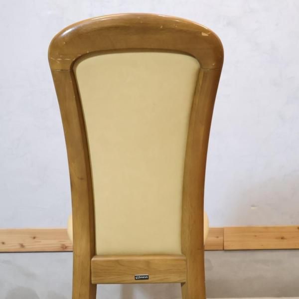 maruni(マルニ)のダイニングチェア 2脚セットです。シンプルなデザイン