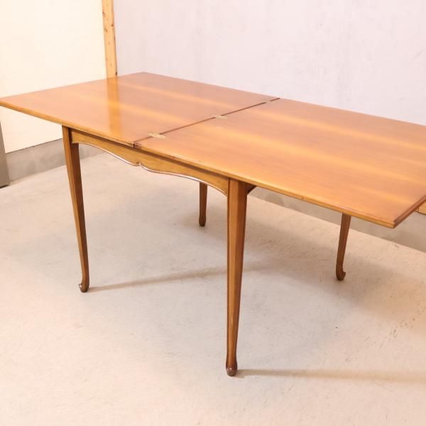 IDC OTSUKA(大塚家具)にて取り扱いのあるイタリアMedea(メデア)社の